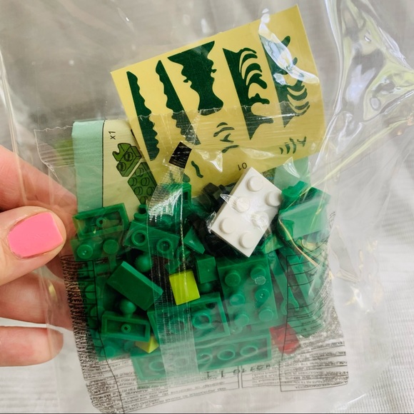 Brand new set of 8 packs of Lego-like building sets. Party favors. Jumei brand - Picture 7 of 13